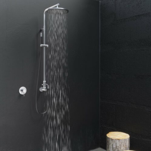 outdoor-armatur-brausegarnitur-fontealta-waterline-shower-edelstahl-316-akw60-mx-mood
